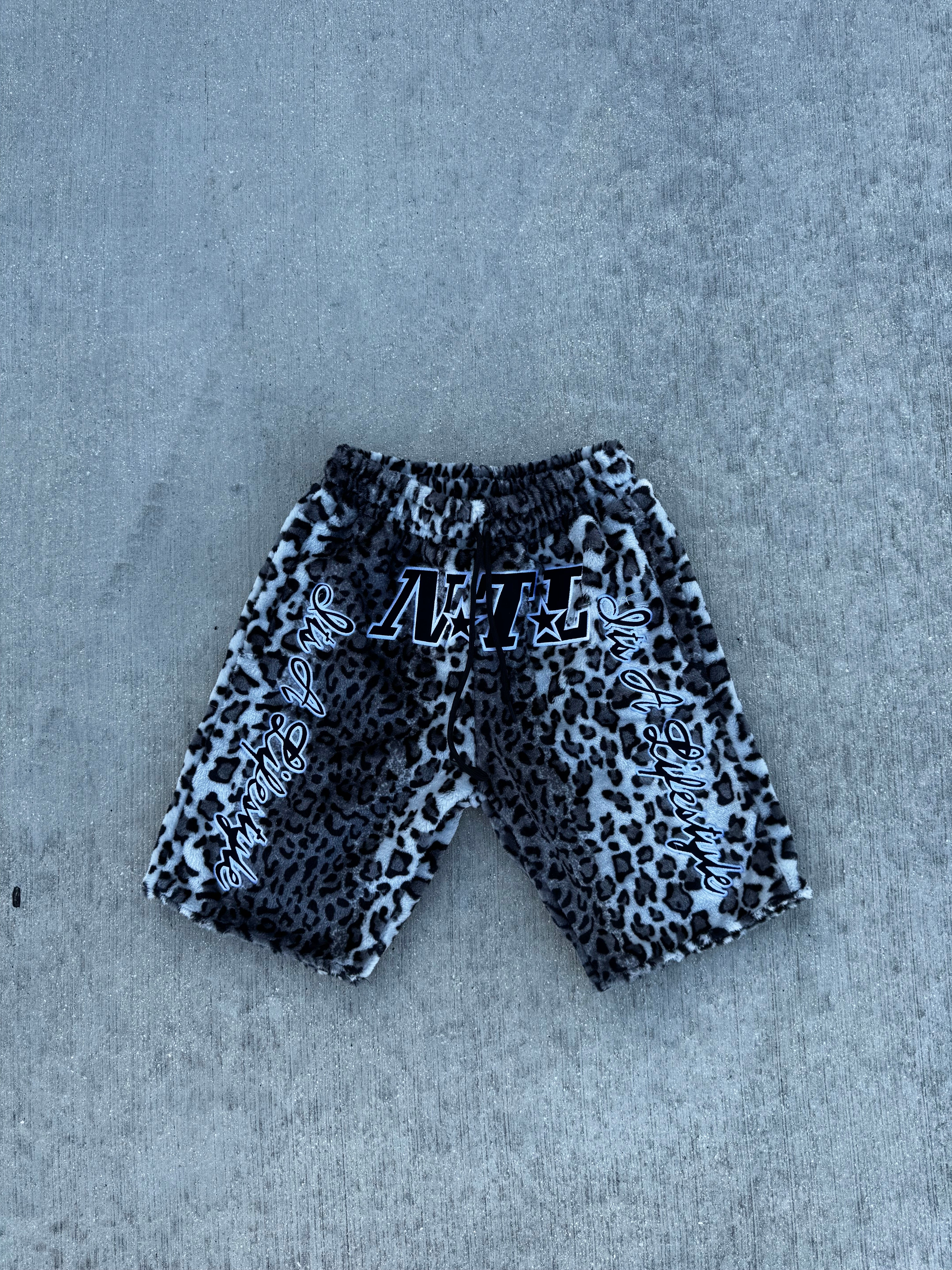 Leopard Print Fur Shorts – New Touch Apparel